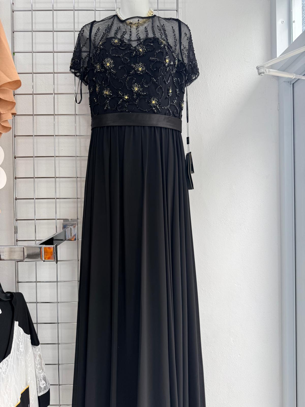 Vestido Largo negro Bordado Floral