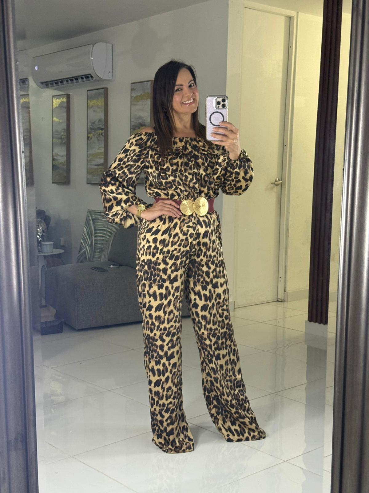 77 - Jumpsuit Animal Print