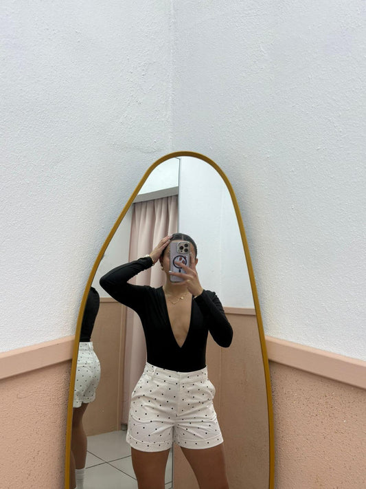 Short Blanco de Lunares Negros
