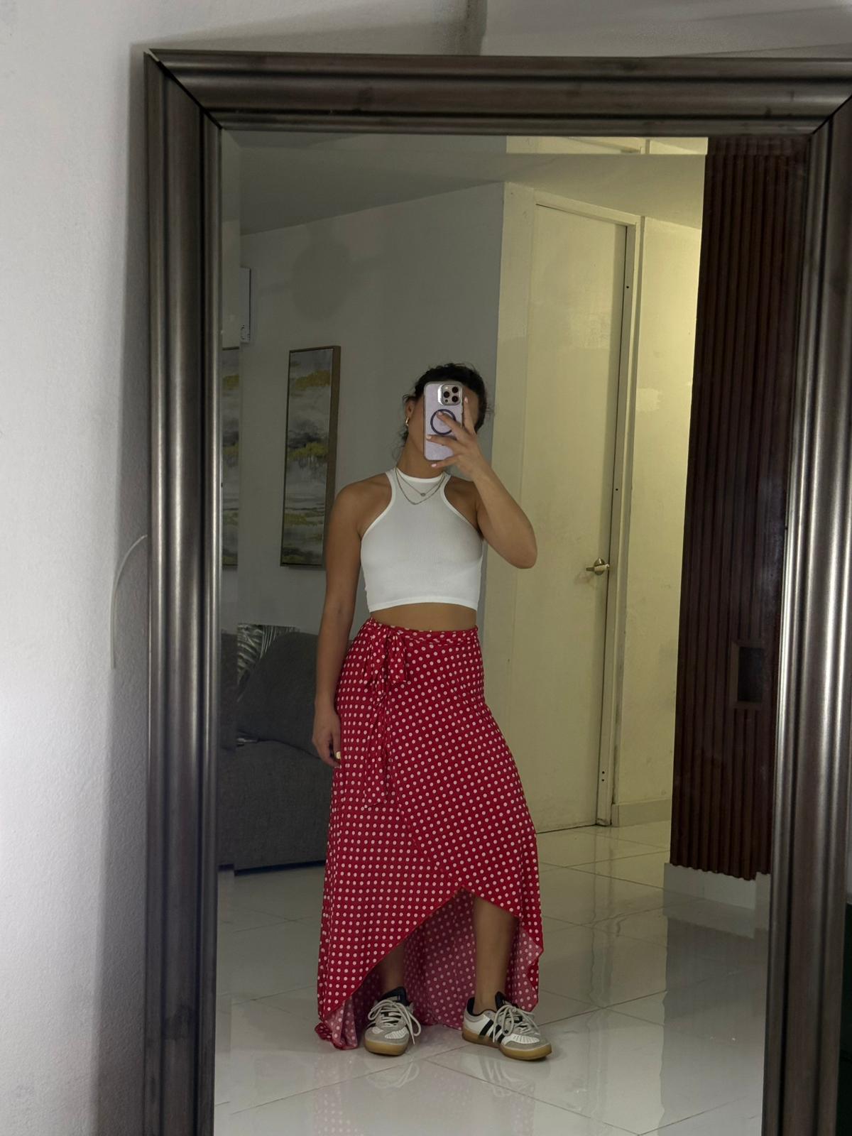 Falda Roja de Lunares Blancos