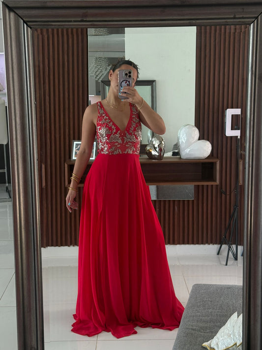 Vestido Largo Rojo con Bordado plata