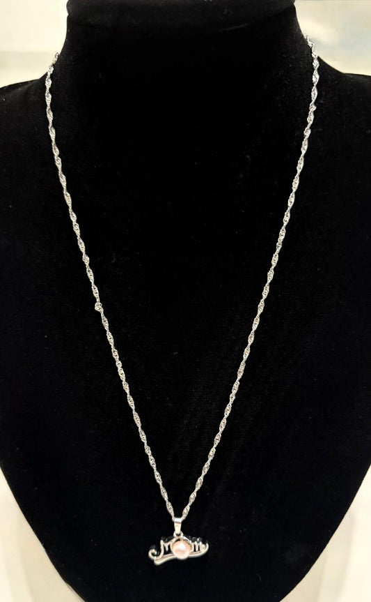 Collar "Mom" con Perla y Cadena Trenzada