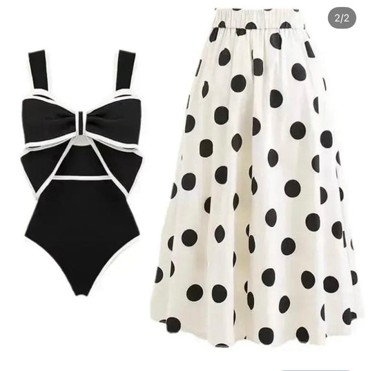 Traje de baño b/w (no falda)