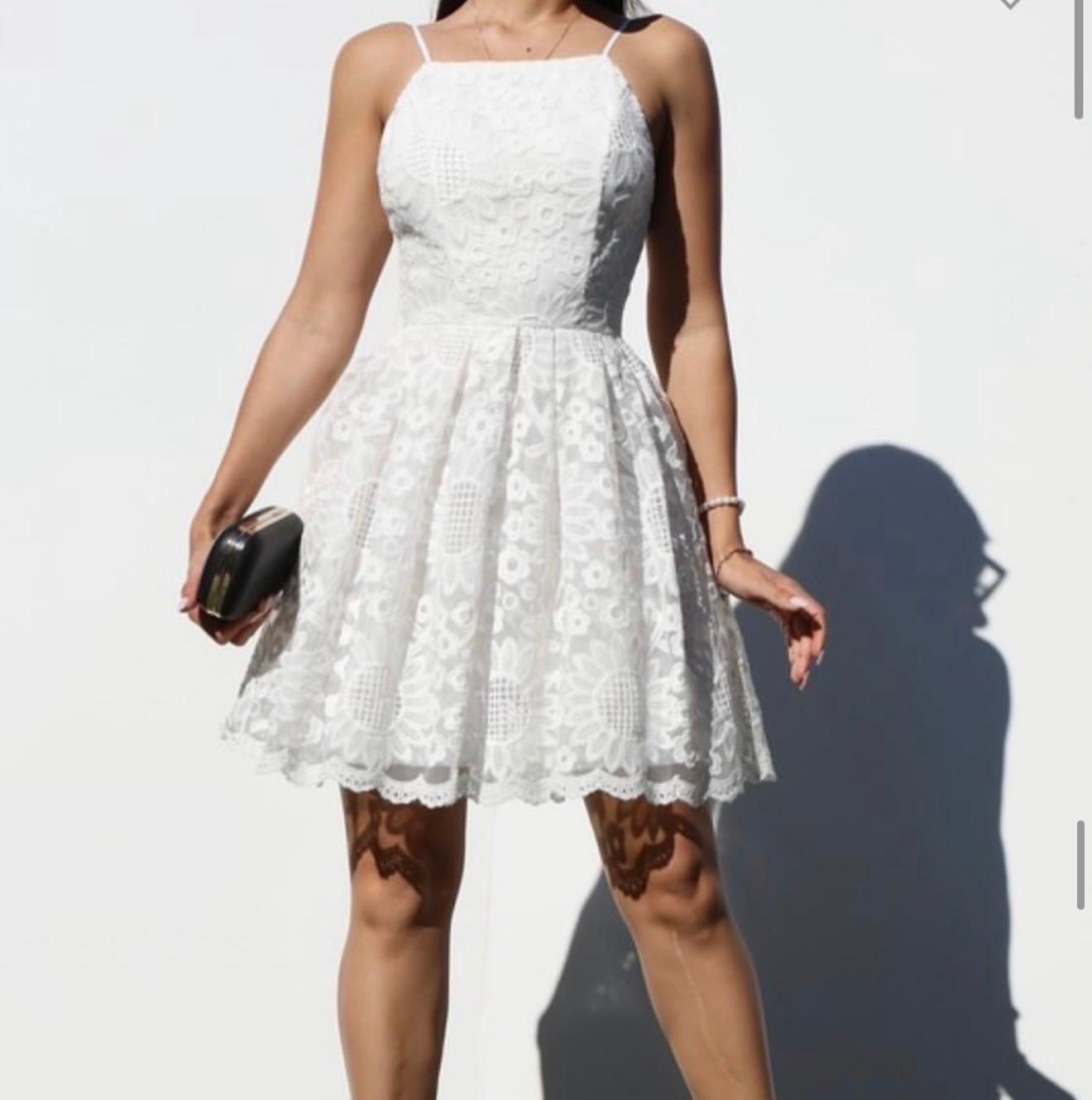 Vestido blanco de encaje
