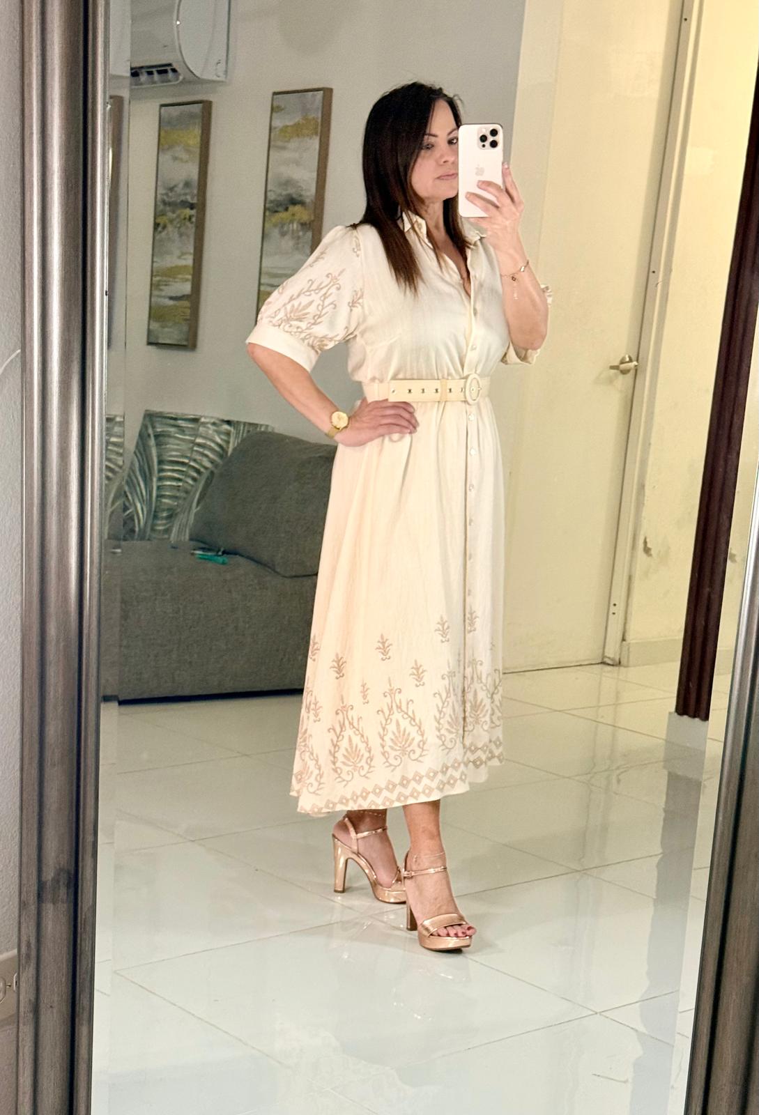 Vestido Beige Bordado Floral